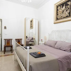 Da Alessia Per Dormire Al Coppedé 3*, Rome Italie